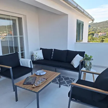 Appartamento Jerka Vinišće