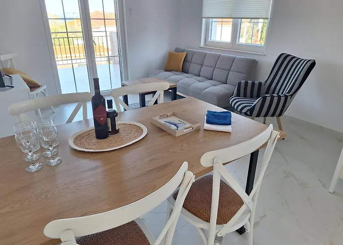 Jerka Apartamento Vinišće